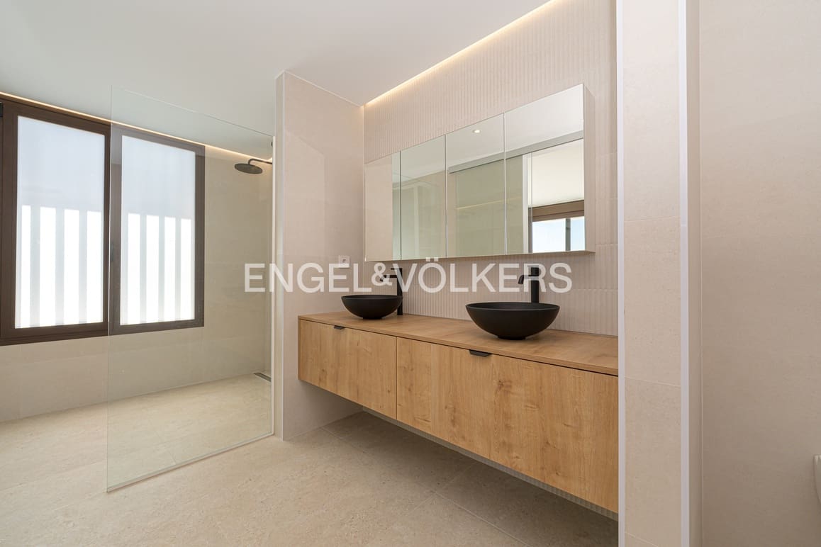 4 Zimmer Villa zu verkaufen in Finestrat mit Pool Garage - 1.580.000 € (Ref: 9227755)