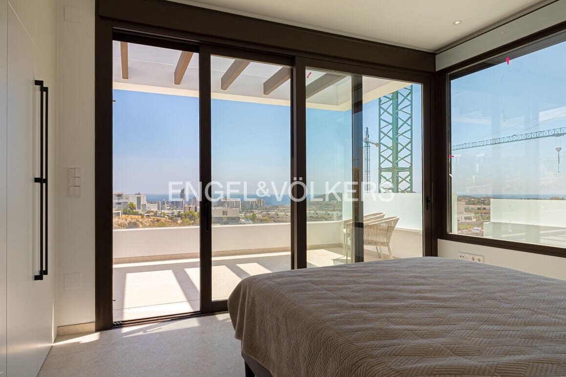 4 Zimmer Villa zu verkaufen in Finestrat mit Pool Garage - 1.580.000 € (Ref: 9227755)