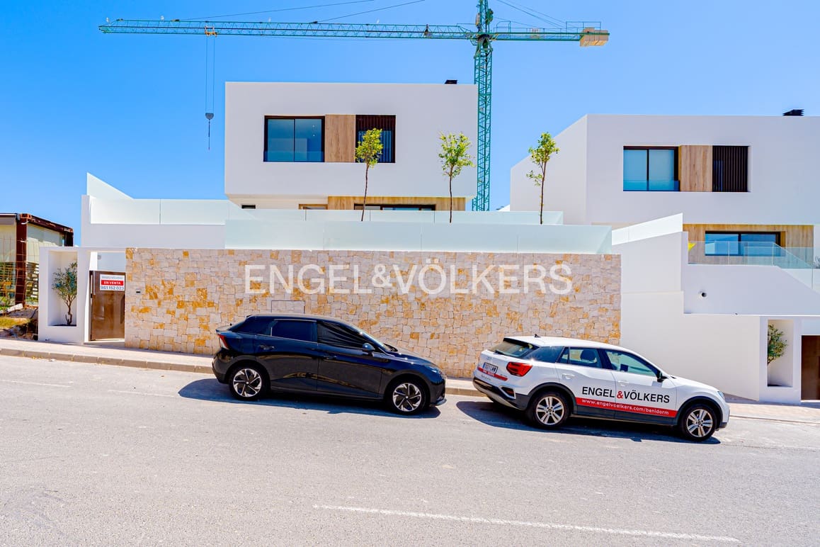 4 Zimmer Villa zu verkaufen in Finestrat mit Pool Garage - 1.580.000 € (Ref: 9227755)