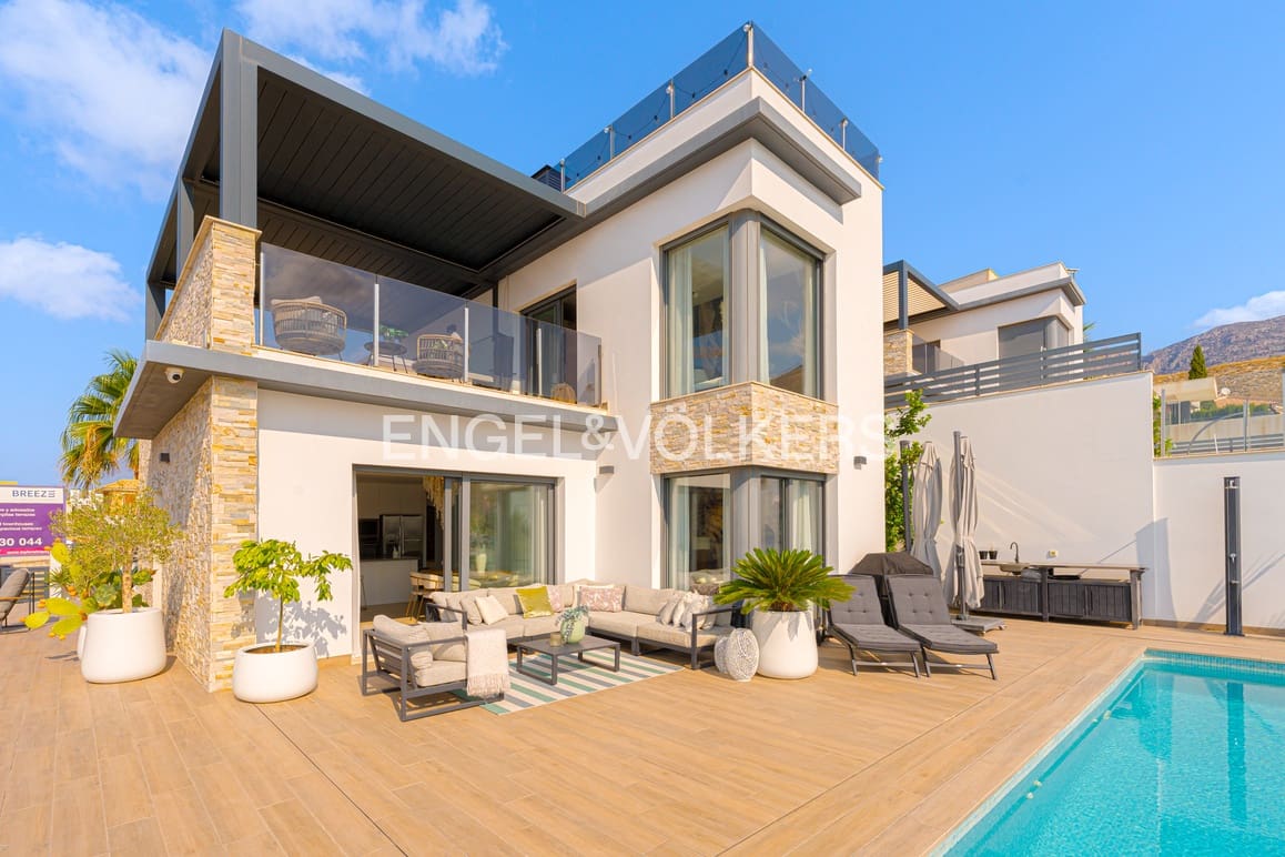 5 soveværelse Villa til salg i Finestrat med swimmingpool garage - € 1.350.000 (Ref: 9248997)