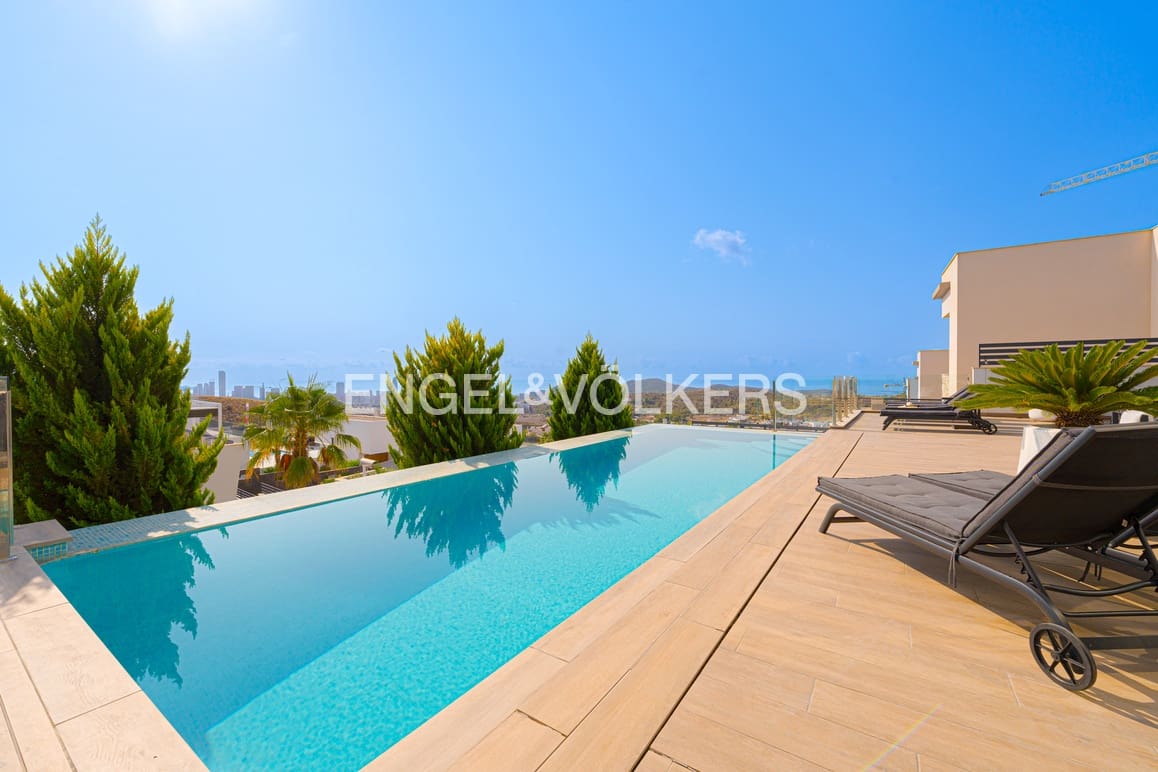 5 soveværelse Villa til salg i Finestrat med swimmingpool garage - € 1.350.000 (Ref: 9248997)