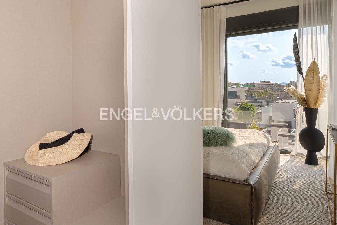 5 soveværelse Villa til salg i Finestrat med swimmingpool garage - € 1.350.000 (Ref: 9248997)