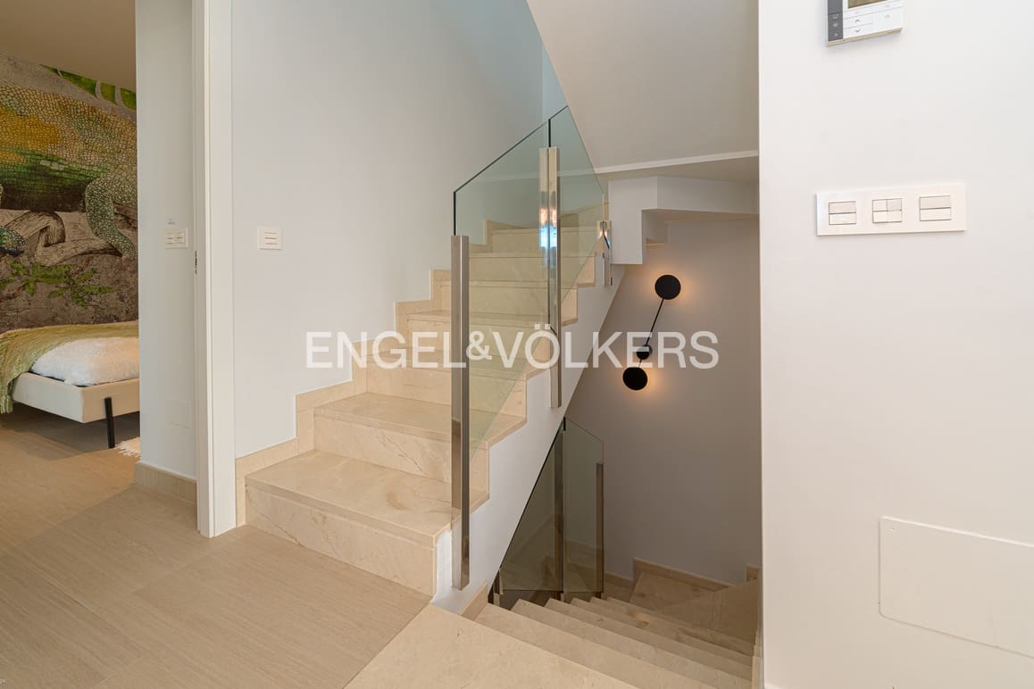 5 soveværelse Villa til salg i Finestrat med swimmingpool garage - € 1.350.000 (Ref: 9248997)