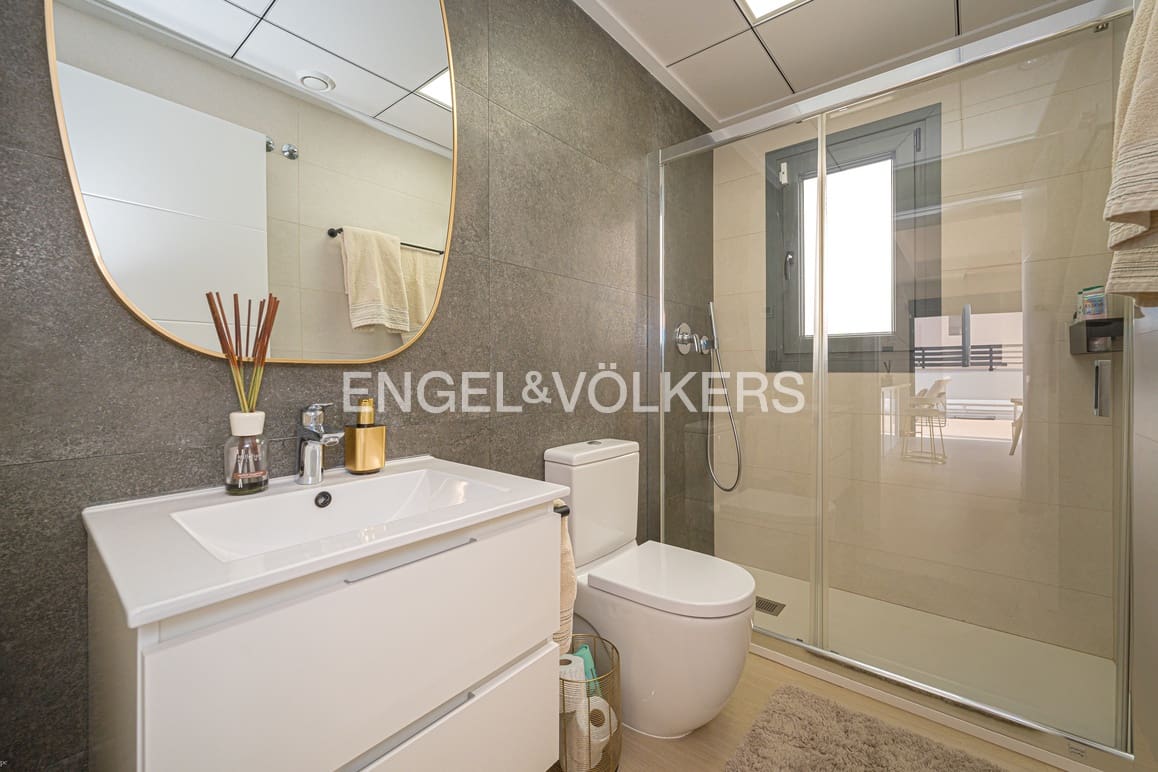 5 soveværelse Villa til salg i Finestrat med swimmingpool garage - € 1.350.000 (Ref: 9248997)