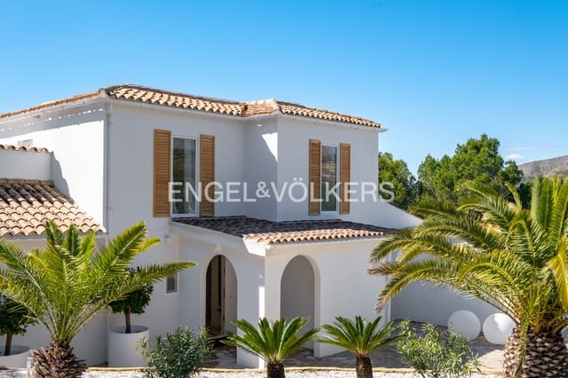 Chalet de 8 habitaciones en Finestrat en venta con piscina garaje - 990.000 € (Ref: 9253954)