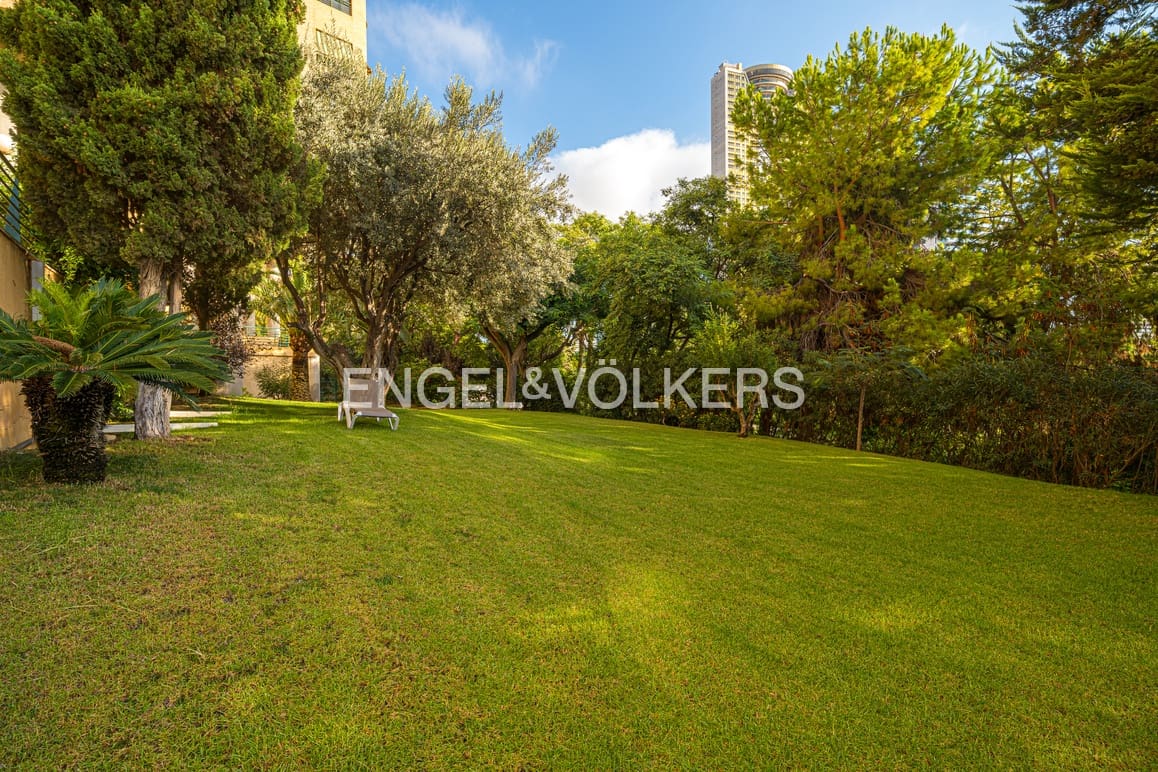 4 soveværelse Lejlighed til salg i Benidorm med swimmingpool garage - € 580.000 (Ref: 9253955)