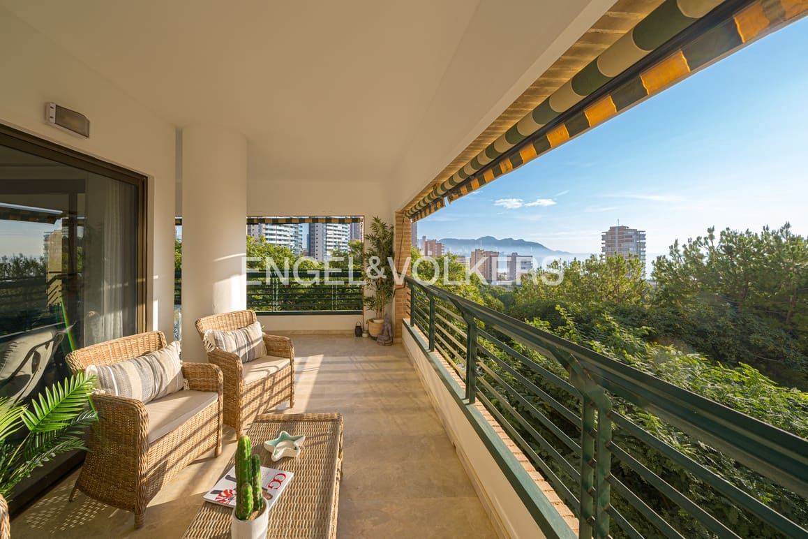 4 soveværelse Lejlighed til salg i Benidorm med swimmingpool garage - € 580.000 (Ref: 9253955)