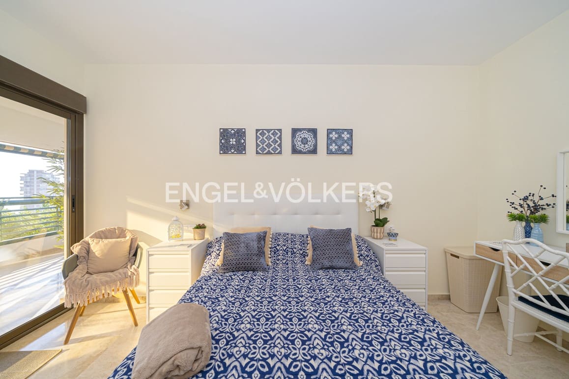 4 soveværelse Lejlighed til salg i Benidorm med swimmingpool garage - € 580.000 (Ref: 9253955)