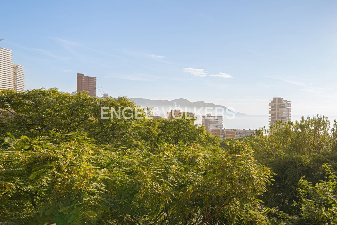 4 soveværelse Lejlighed til salg i Benidorm med swimmingpool garage - € 580.000 (Ref: 9253955)