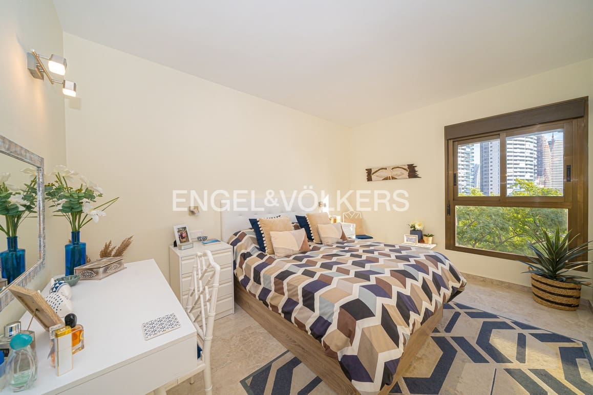 4 soveværelse Lejlighed til salg i Benidorm med swimmingpool garage - € 580.000 (Ref: 9253955)