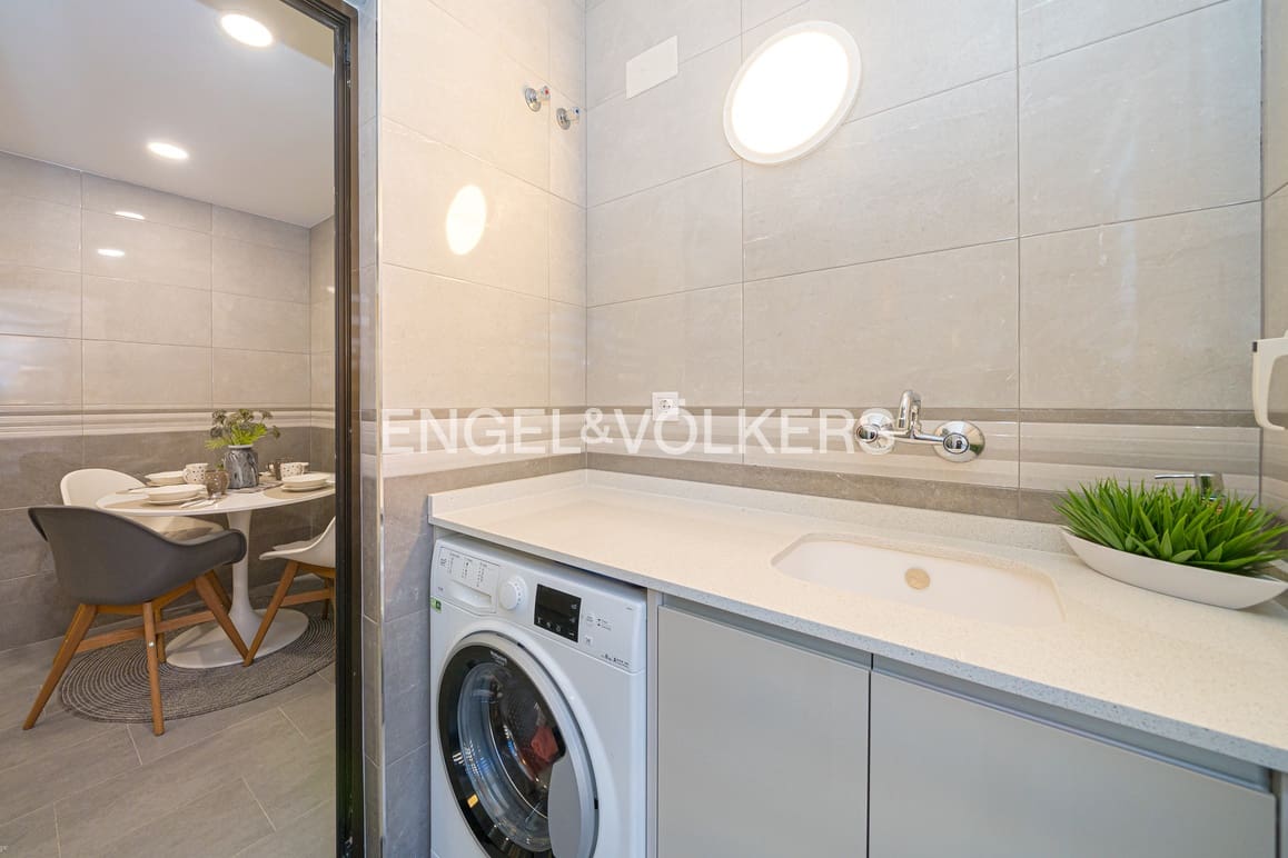 4 soveværelse Lejlighed til salg i Benidorm med swimmingpool garage - € 580.000 (Ref: 9253955)