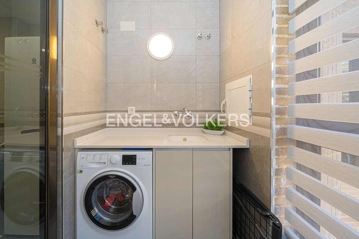 4 soveværelse Lejlighed til salg i Benidorm med swimmingpool garage - € 580.000 (Ref: 9253955)