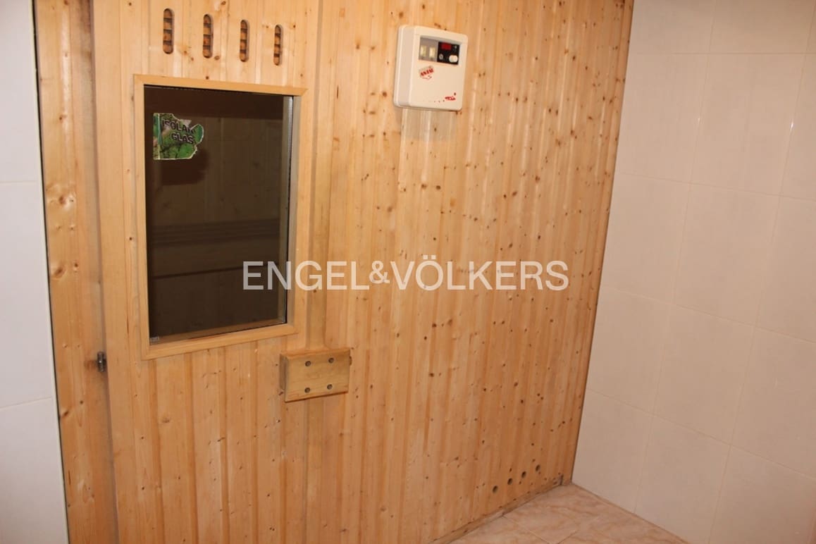 4 soveværelse Lejlighed til salg i Benidorm med swimmingpool garage - € 580.000 (Ref: 9253955)