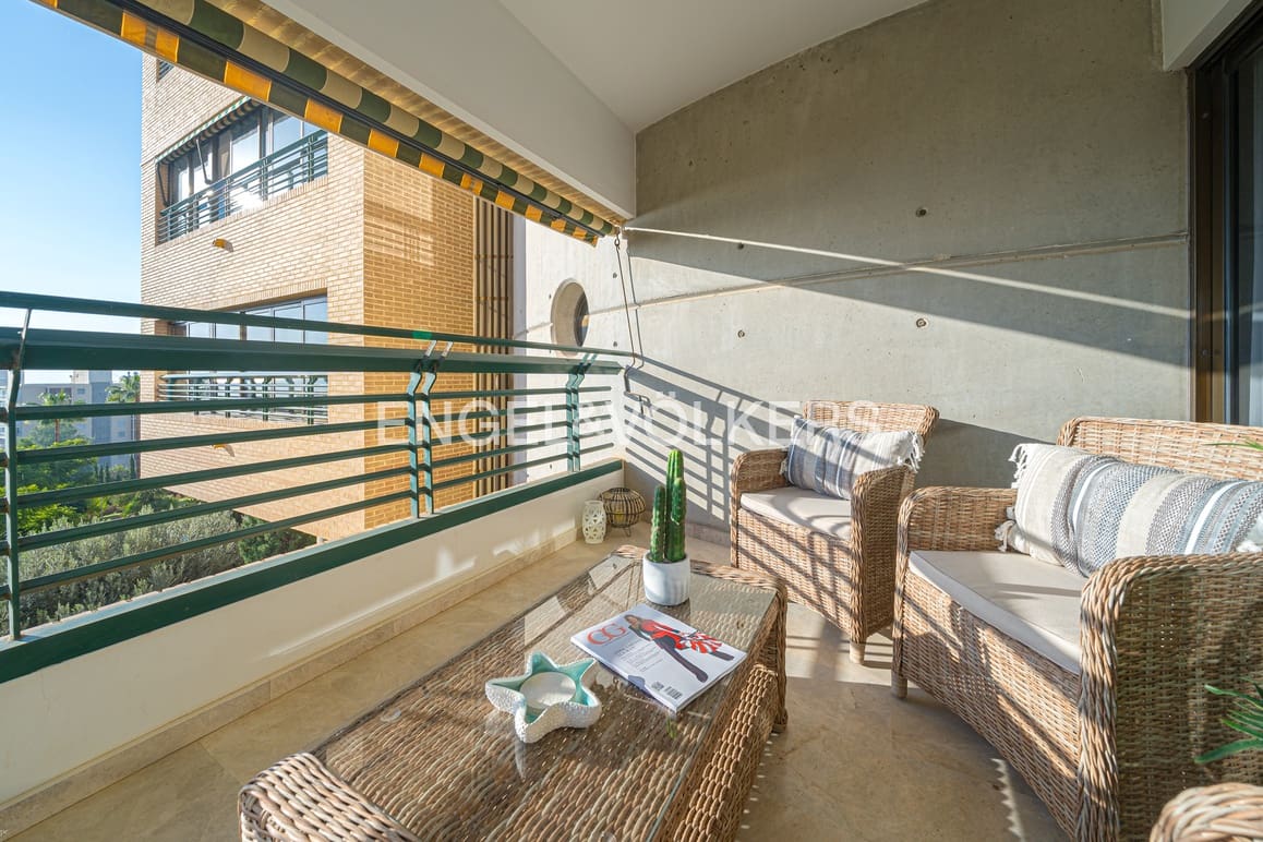 4 soveværelse Lejlighed til salg i Benidorm med swimmingpool garage - € 580.000 (Ref: 9253955)