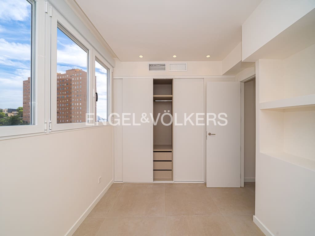 3 makuuhuone Huoneisto vuokrattavana paikassa Cala de Finestrat mukana uima-altaan 
autotalli - 1 800 € (Ref: 9255864)