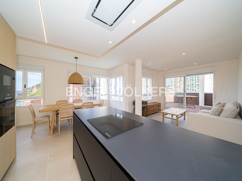 3 makuuhuone Huoneisto vuokrattavana paikassa Cala de Finestrat mukana uima-altaan 
autotalli - 1 800 € (Ref: 9255864)