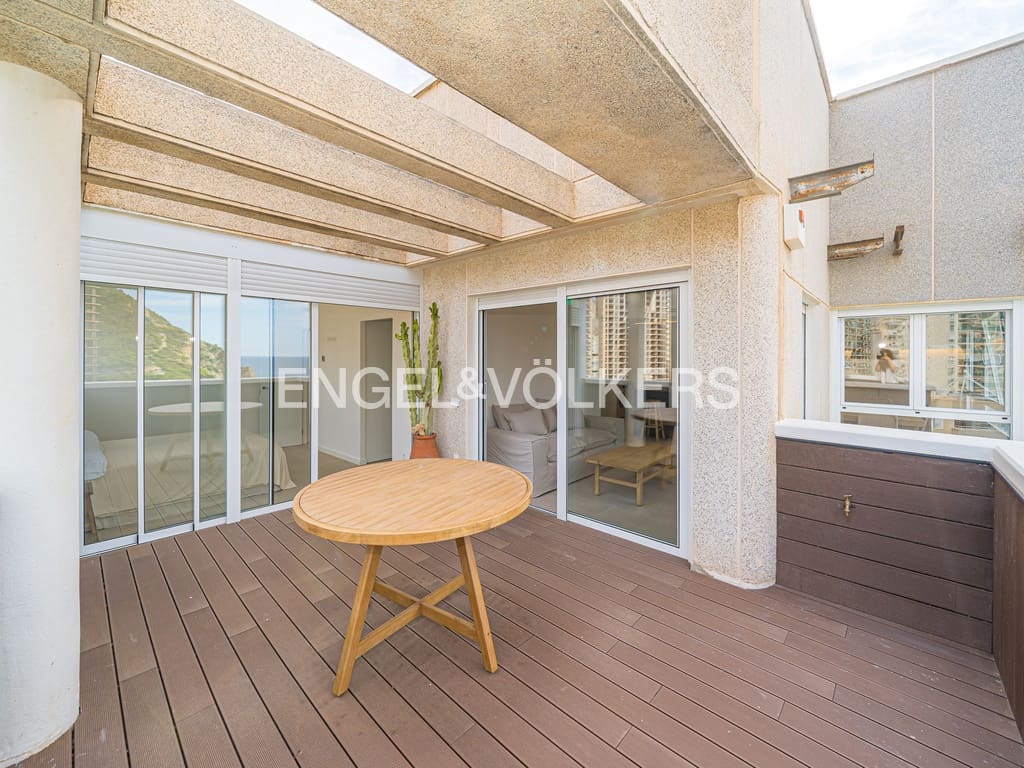 3 makuuhuone Huoneisto vuokrattavana paikassa Cala de Finestrat mukana uima-altaan 
autotalli - 1 800 € (Ref: 9255864)