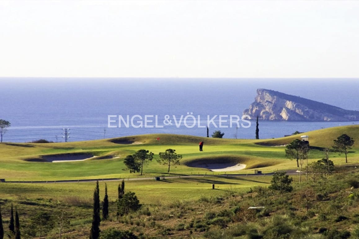 2 soverom Leilighet til salgs i Benidorm med svømmebasseng garasje - € 610 000 (Ref: 9289388)