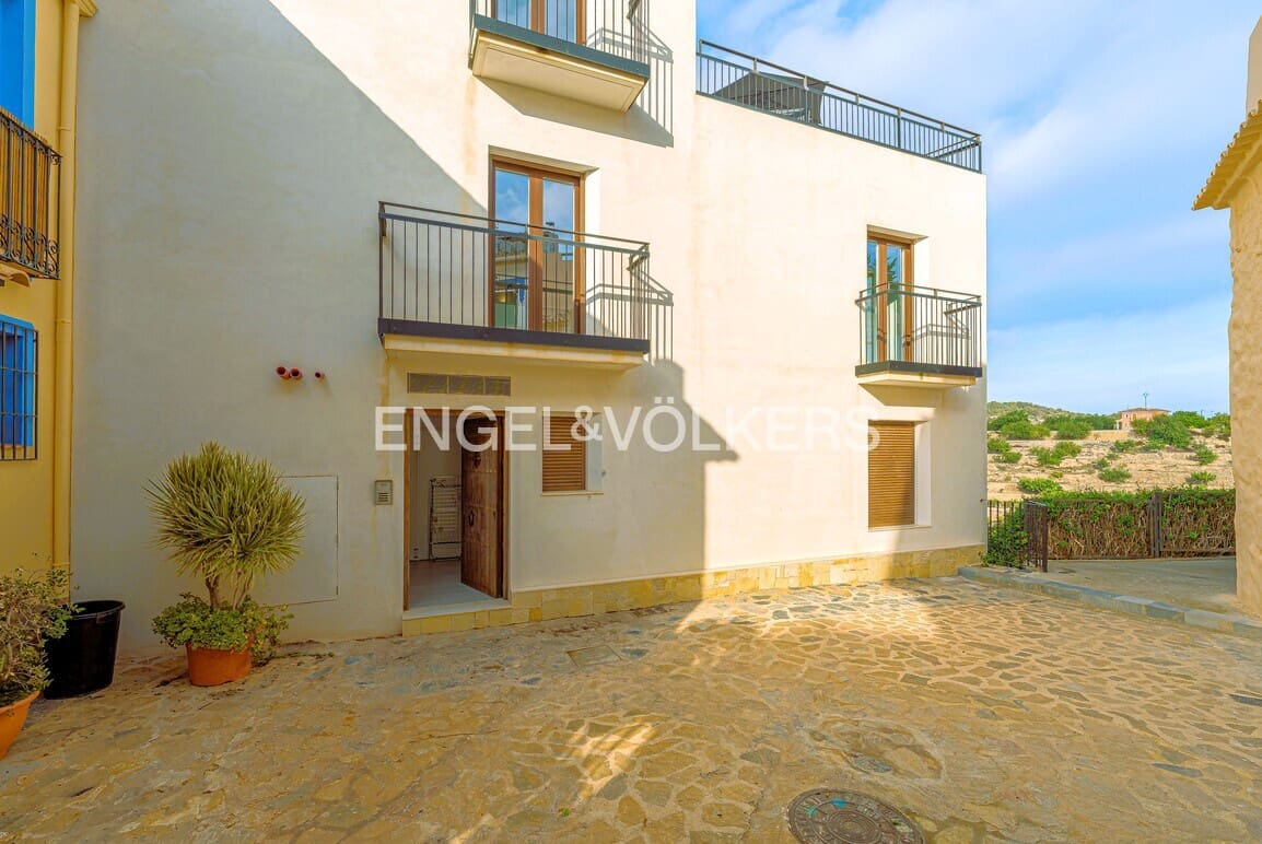 6 makuuhuone Omakotitalo myytävänä paikassa Finestrat - 985 000 € (Ref: 9294015)