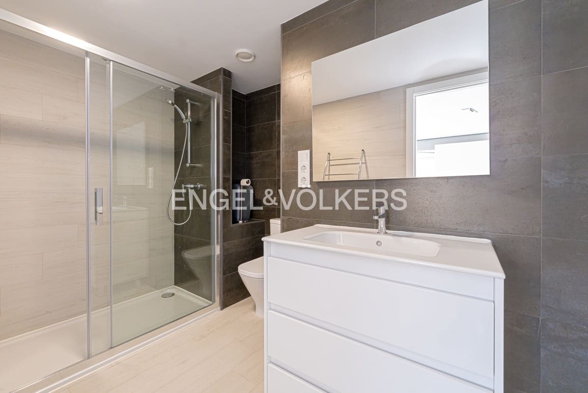 6 makuuhuone Omakotitalo myytävänä paikassa Finestrat - 985 000 € (Ref: 9294015)