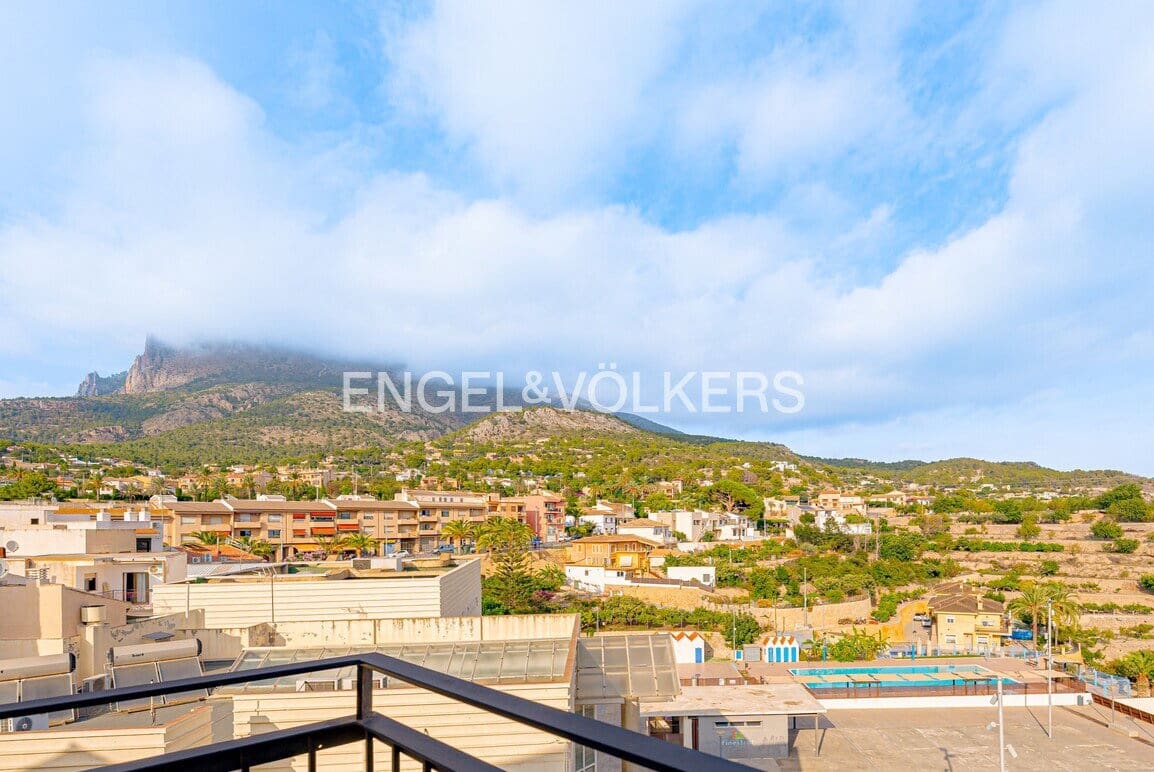 6 chambre Maison de Ville à vendre à Finestrat - 850 000 € (Ref: 9294015)
