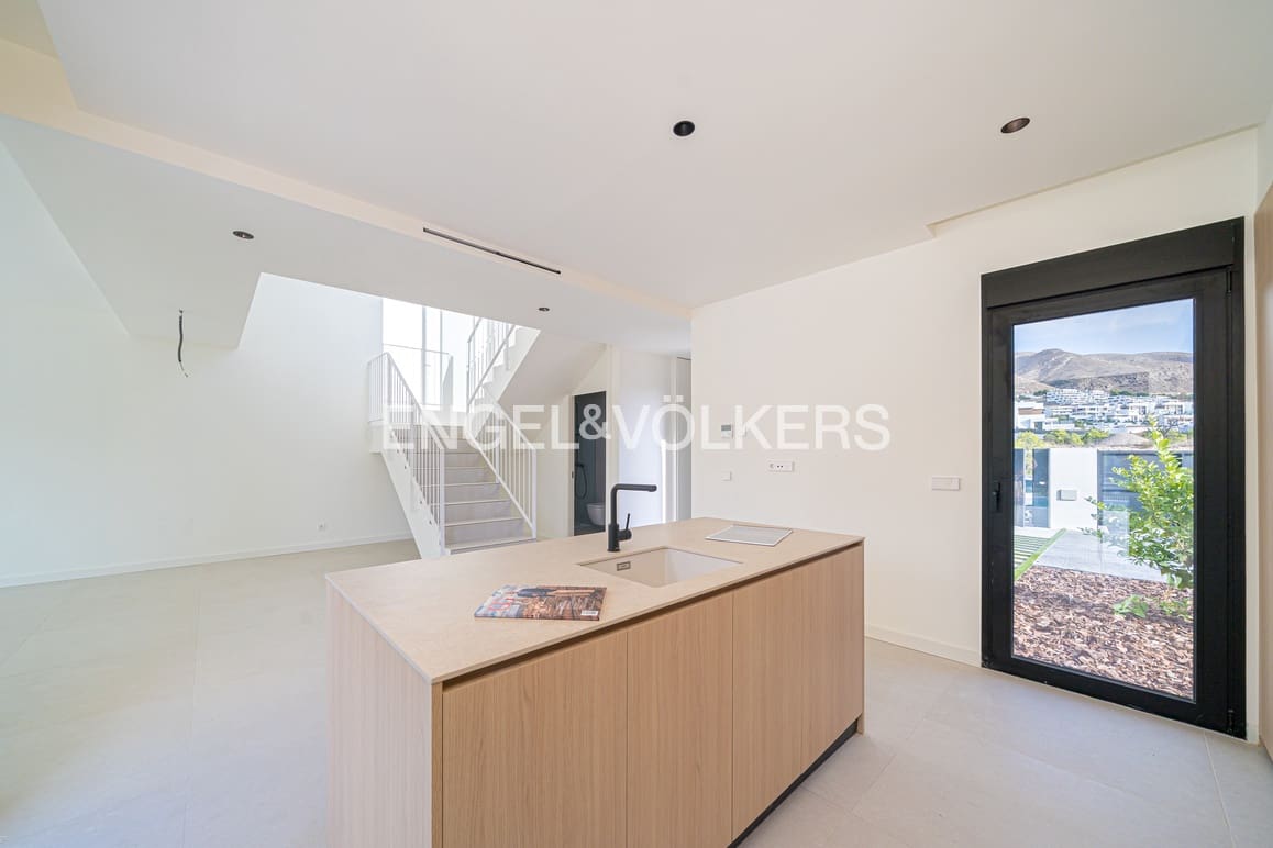 3 Zimmer Villa zu verkaufen in Finestrat mit Pool Garage - 850.000 € (Ref: 9294775)