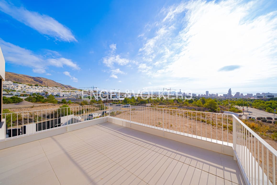 3 Zimmer Villa zu verkaufen in Finestrat mit Pool Garage - 850.000 € (Ref: 9294775)