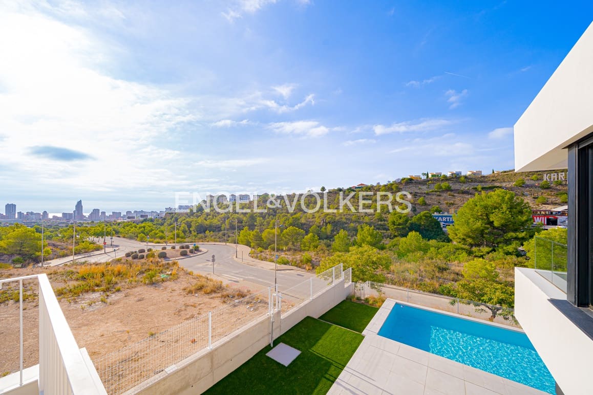 3 Zimmer Villa zu verkaufen in Finestrat mit Pool Garage - 850.000 € (Ref: 9294775)