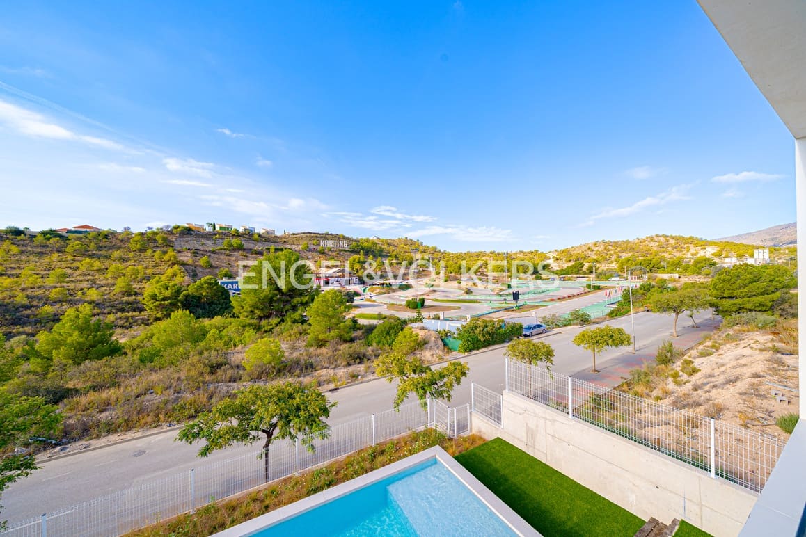 3 Zimmer Villa zu verkaufen in Finestrat mit Pool Garage - 850.000 € (Ref: 9294775)