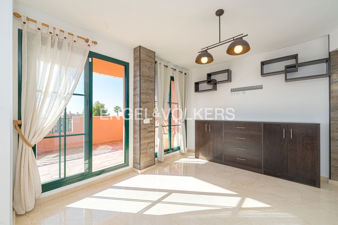 3 soveværelse Penthouse til salg i Finestrat med swimmingpool garage - € 465.000 (Ref: 9296414)