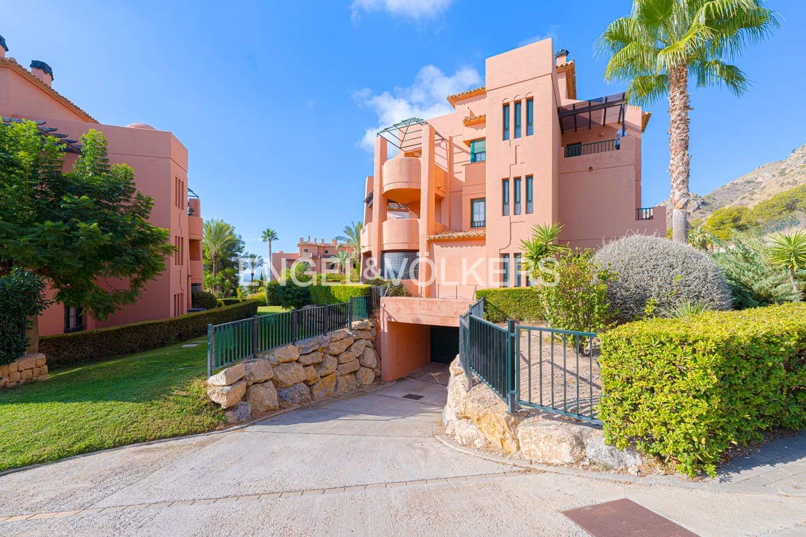 3 soveværelse Penthouse til salg i Finestrat med swimmingpool garage - € 465.000 (Ref: 9296414)