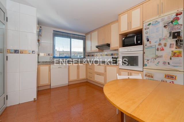 3 soveværelse Lejlighed til salg i Centro Urbano, La Villajoyosa / Vila Joiosa med garage - € 275.500 (Ref: 9306848)