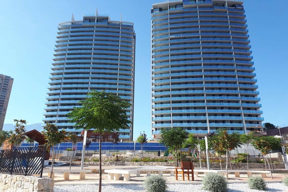 2 soveværelse Lejlighed til salg i Benidorm med swimmingpool garage - € 640.000 (Ref: 9309370)