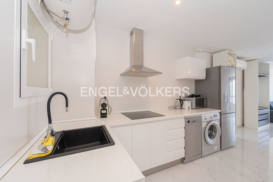 Studio til salg i Benidorm med swimmingpool garage - € 295.000 (Ref: 9309371)