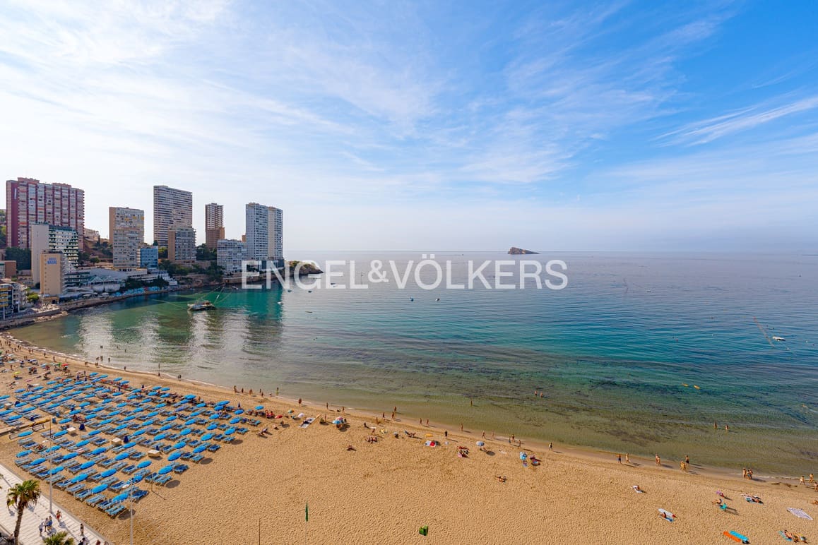 Studio til salg i Benidorm med swimmingpool garage - € 295.000 (Ref: 9309371)