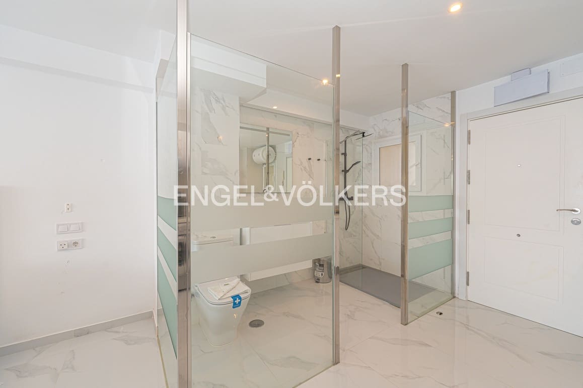 Studio til salg i Benidorm med swimmingpool garage - € 295.000 (Ref: 9309371)