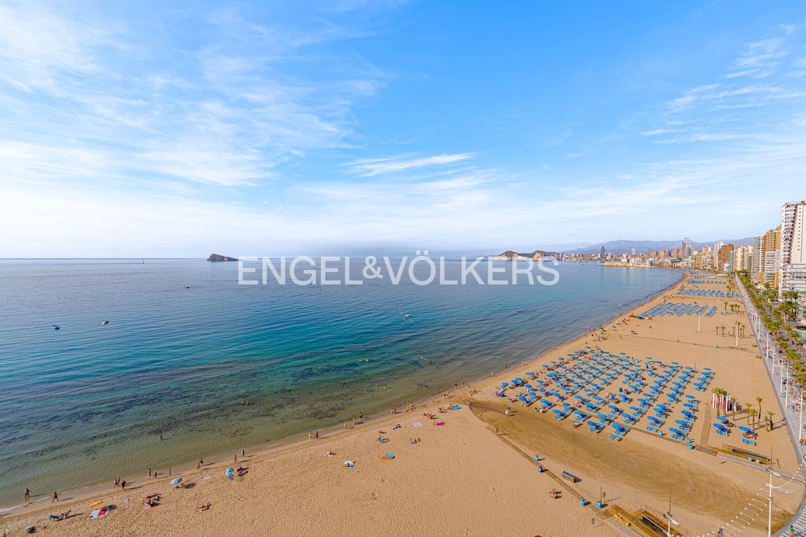 Studio til salg i Benidorm med swimmingpool garage - € 295.000 (Ref: 9309371)