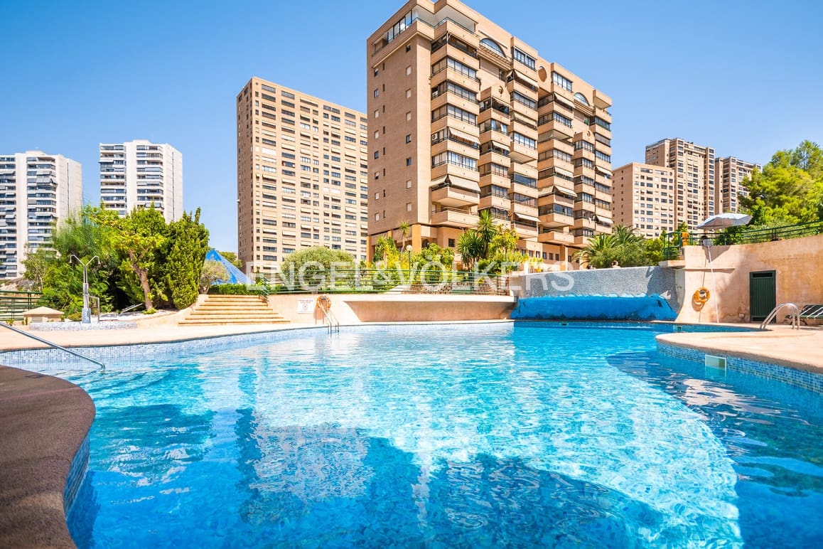 4 soveværelse Lejlighed til salg i Benidorm med swimmingpool garage - € 780.000 (Ref: 9311394)