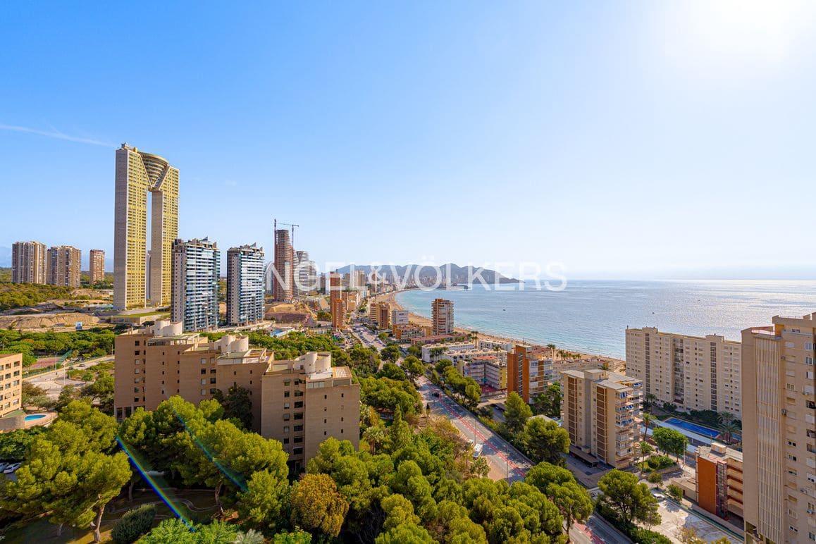 4 soveværelse Lejlighed til salg i Benidorm med swimmingpool garage - € 780.000 (Ref: 9311394)