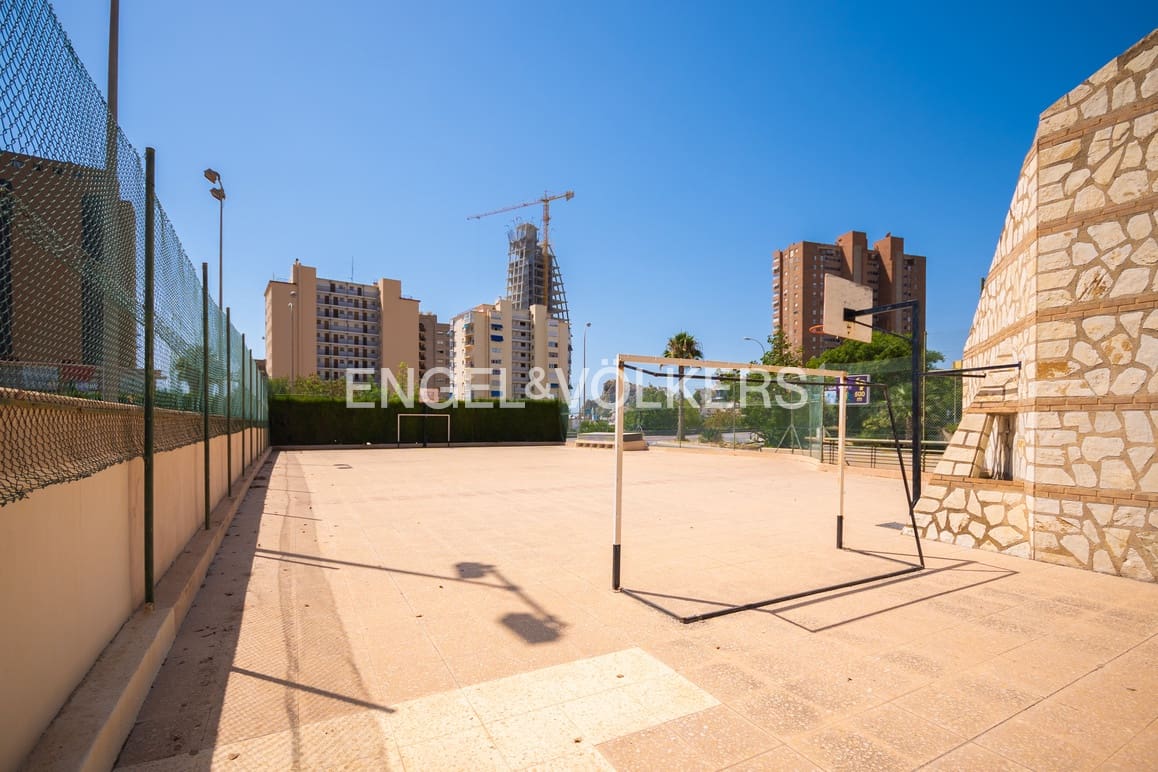 4 soveværelse Lejlighed til salg i Benidorm med swimmingpool garage - € 780.000 (Ref: 9311394)
