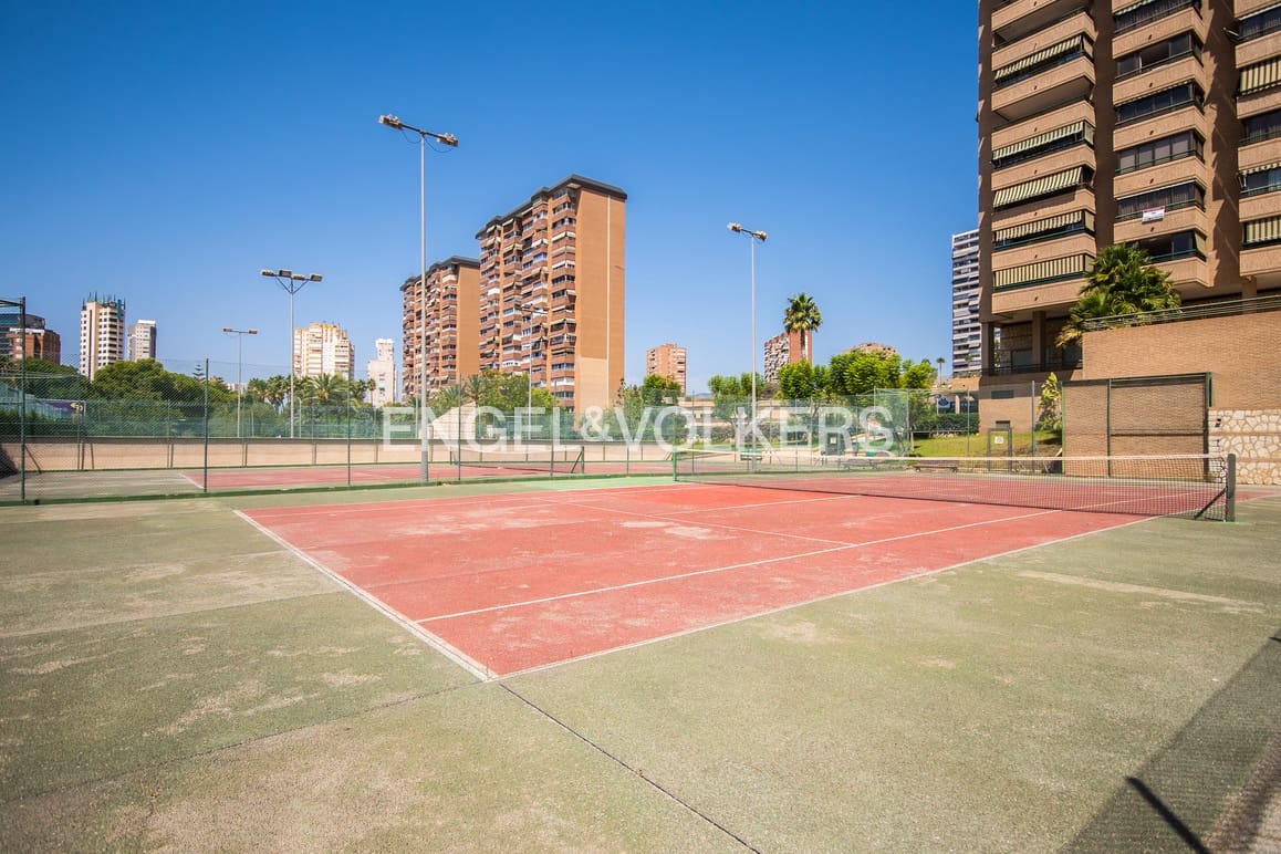 4 soveværelse Lejlighed til salg i Benidorm med swimmingpool garage - € 780.000 (Ref: 9311394)