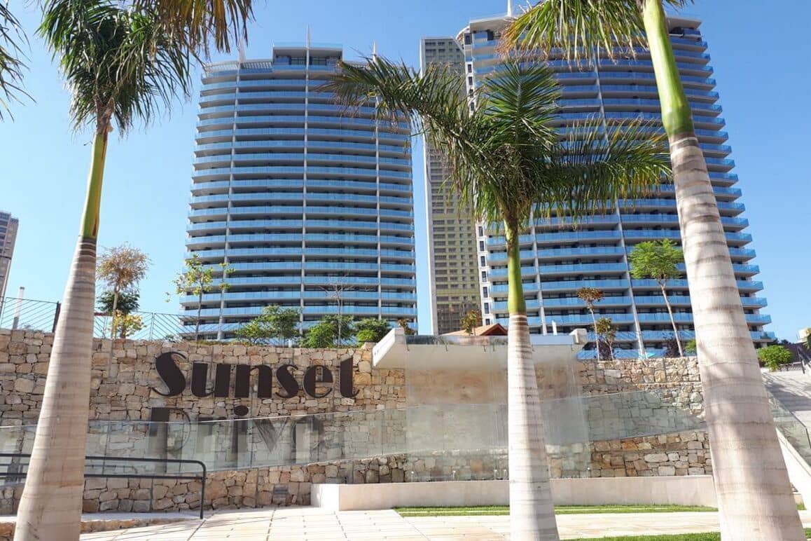 3 Zimmer Apartment zu verkaufen in Benidorm mit Pool Garage - 810.000 € (Ref: 9311591)