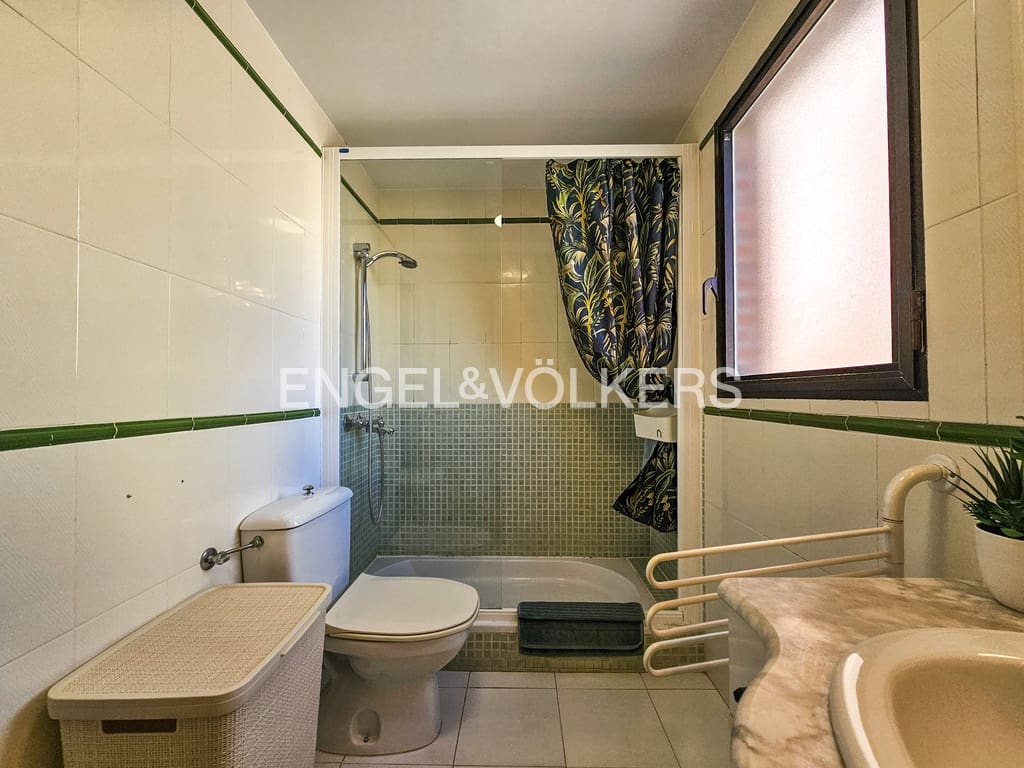 2 soveværelse Lejlighed til leje i Cala de Finestrat med swimmingpool - € 1.300 (Ref: 9329591)