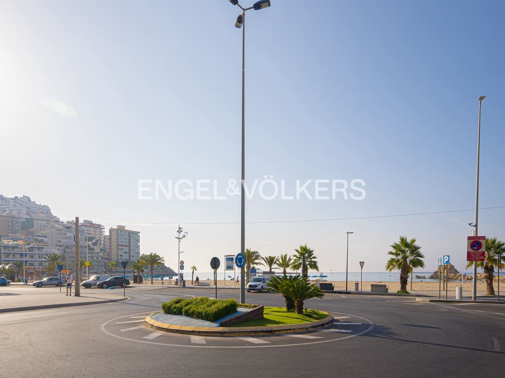 2 soveværelse Lejlighed til leje i Cala de Finestrat med swimmingpool - € 1.300 (Ref: 9329591)