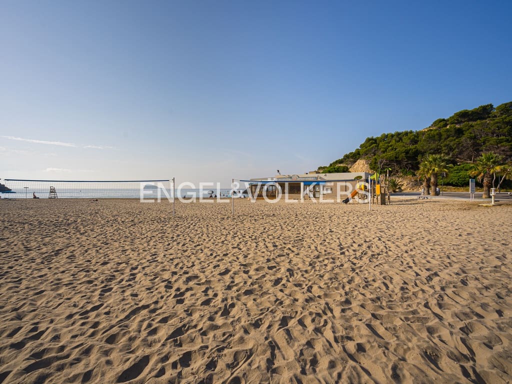 2 soveværelse Lejlighed til leje i Cala de Finestrat med swimmingpool - € 1.300 (Ref: 9329591)