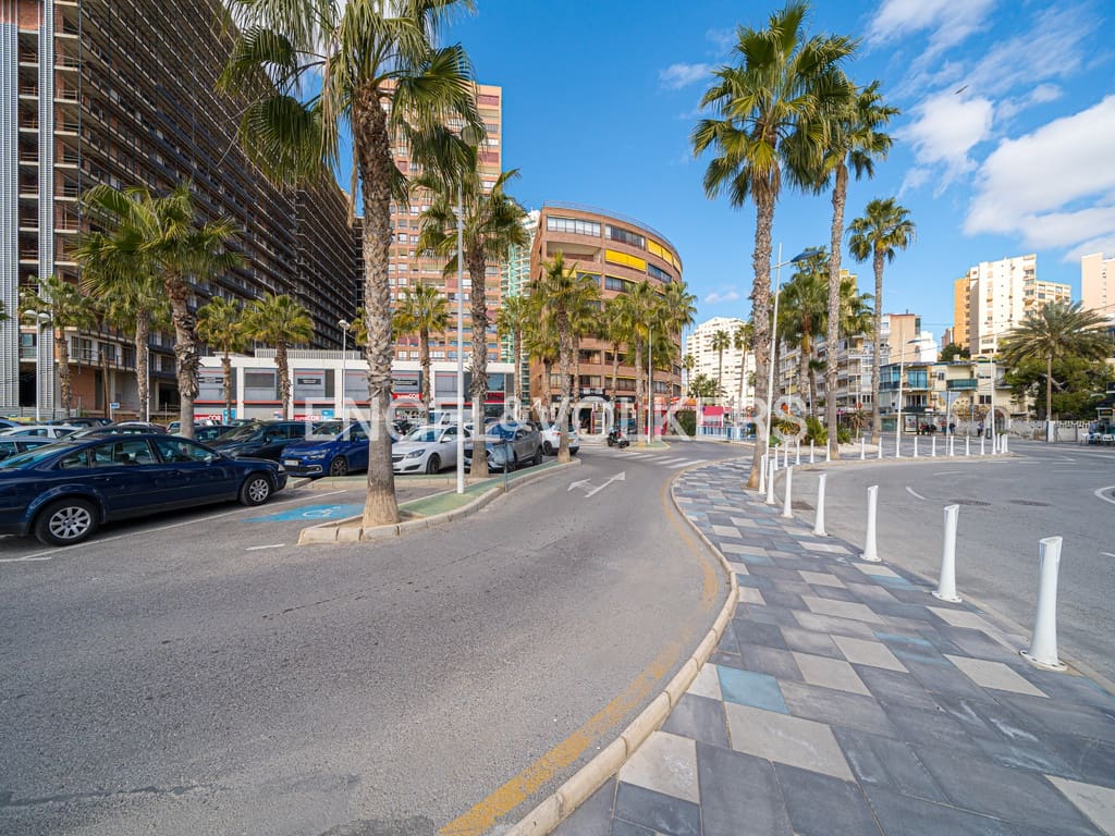 2 soveværelse Lejlighed til leje i Cala de Finestrat med swimmingpool - € 1.300 (Ref: 9329591)