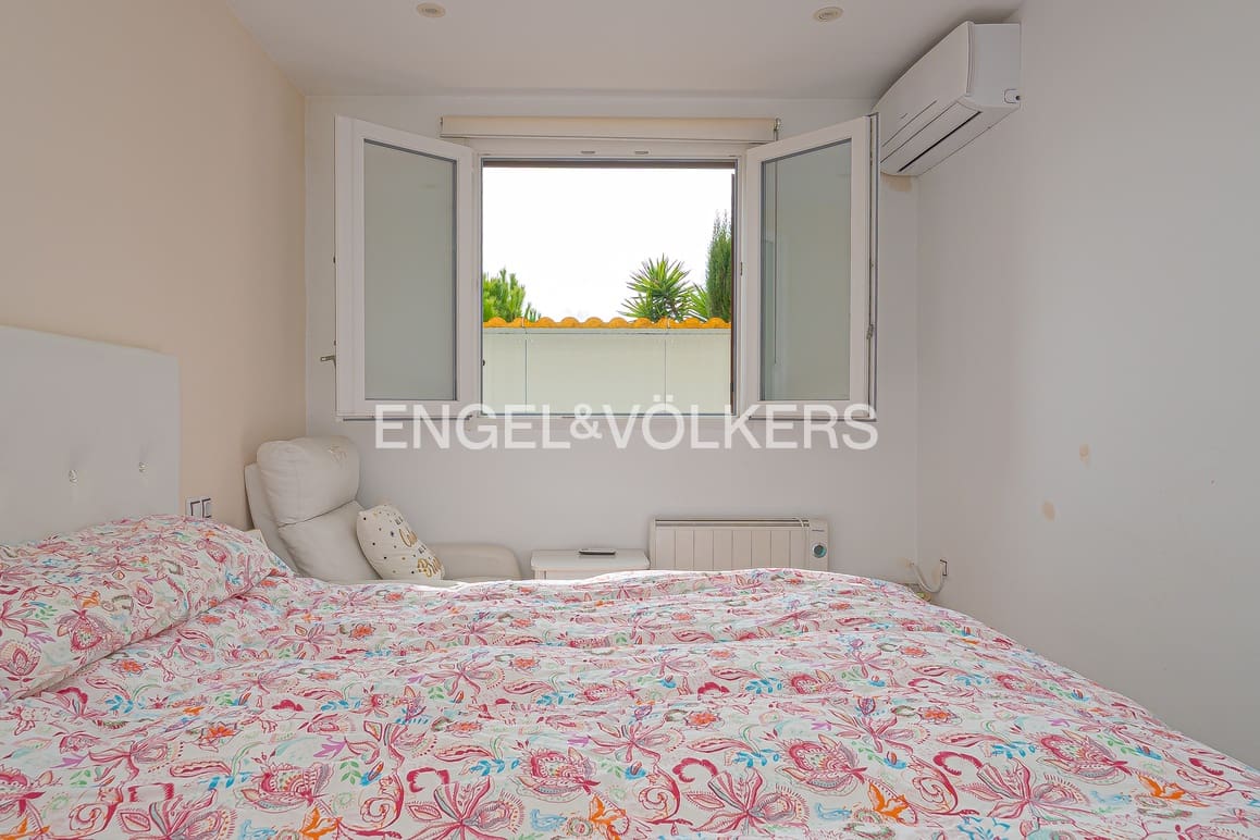 4 soverom Rekkehus til salgs i Polop med svømmebasseng garasje - € 450 000 (Ref: 9329592)