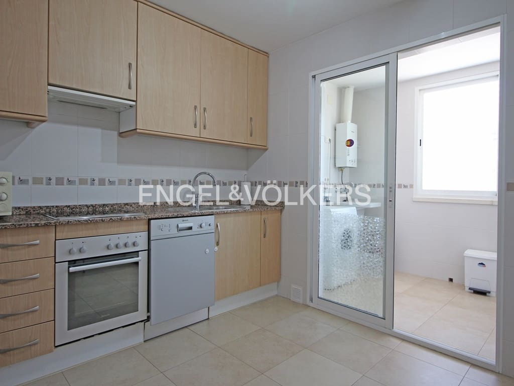 Appartement de 3 chambres à louer à La Villajoyosa / Vila Joiosa avec piscine garage - 1 200 € (Ref: 9344087)