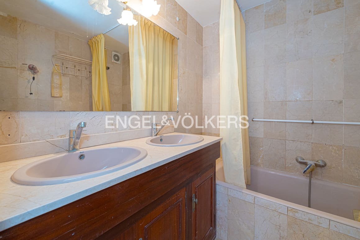 4 soveværelse Lejlighed til salg i Benidorm med garage - € 518.000 (Ref: 9348591)