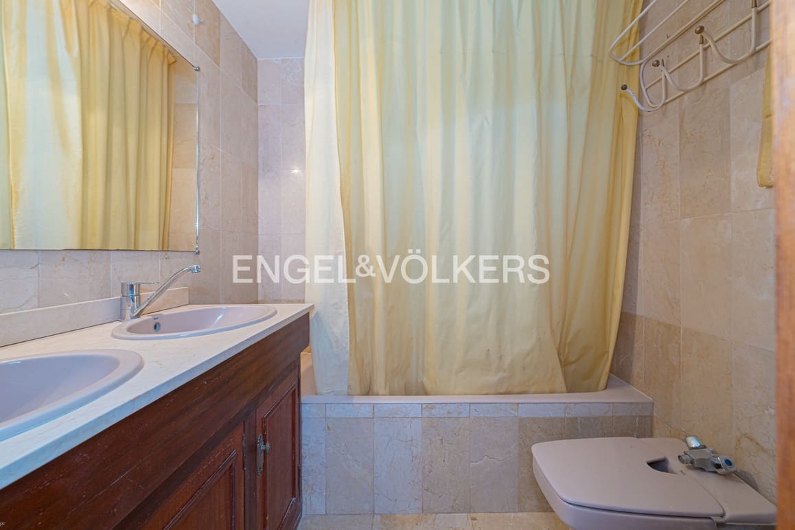 4 soveværelse Lejlighed til salg i Benidorm med garage - € 518.000 (Ref: 9348591)